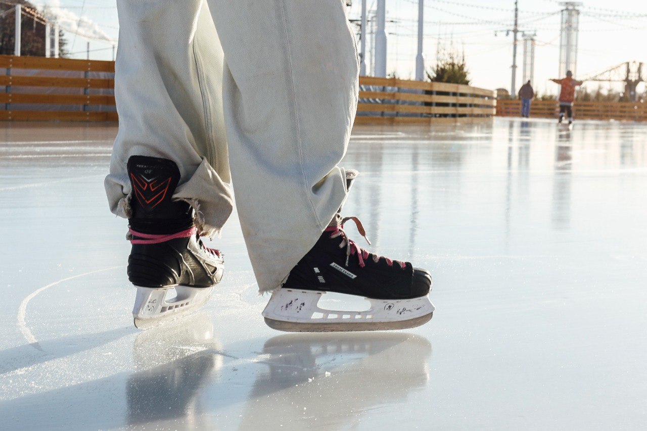 Сергей Петрин: Более полутора тысяч человек вчера посетили каток на Адмиралтейской площади Сергей Петрин: Более полутора тысяч человек вчера посетили каток на Адмиралтейской площади