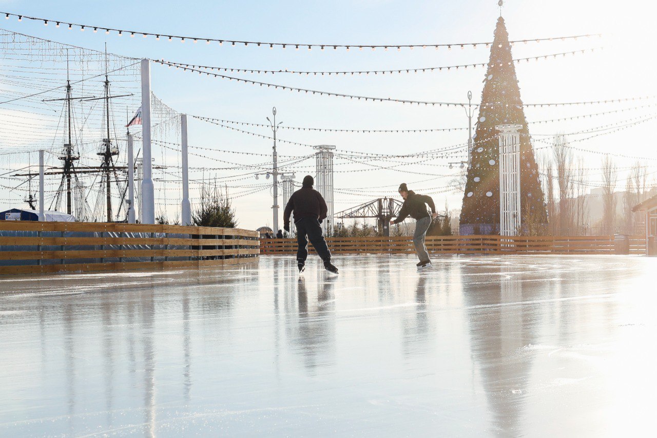 Торжественное открытие катка на Адмиралтейской площади пройдет 20 декабря Торжественное открытие катка на Адмиралтейской площади пройдет 20 декабря