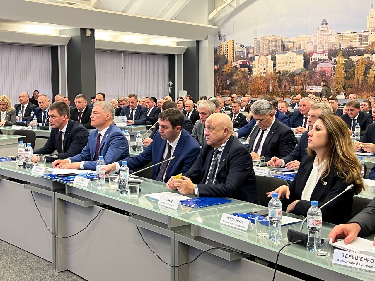 Александр Гусев официально возглавил воронежское отделение «Единой России» Александр Гусев официально возглавил воронежское отделение «Единой России»