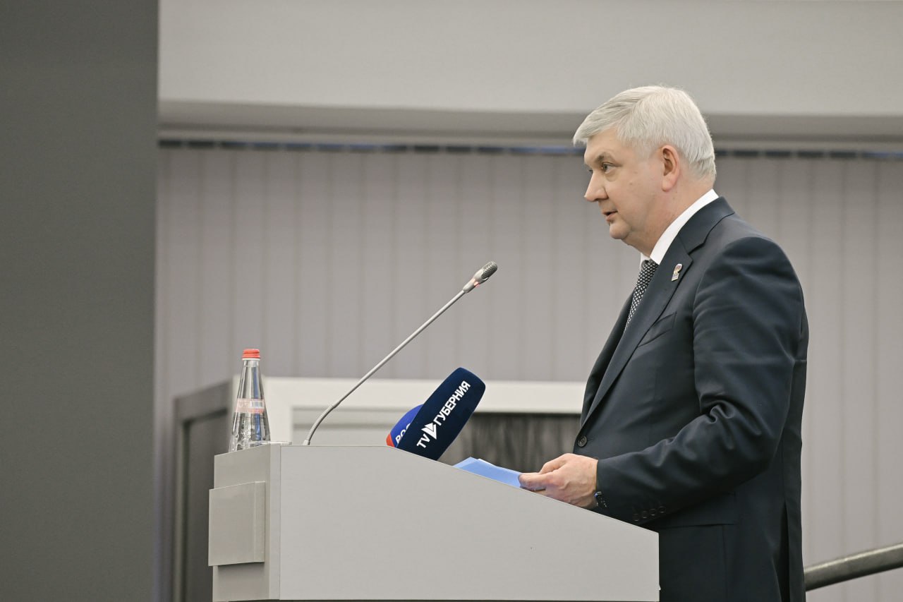 Александр Гусев: В ходе 43-й конференции Воронежского регионального отделения «Единой России» коллеги доверили мне пост секретаря регионального отделения партии Александр Гусев: В ходе 43-й конференции Воронежского регионального отделения «Единой России» коллеги доверили мне пост секретаря регионального отделения партии