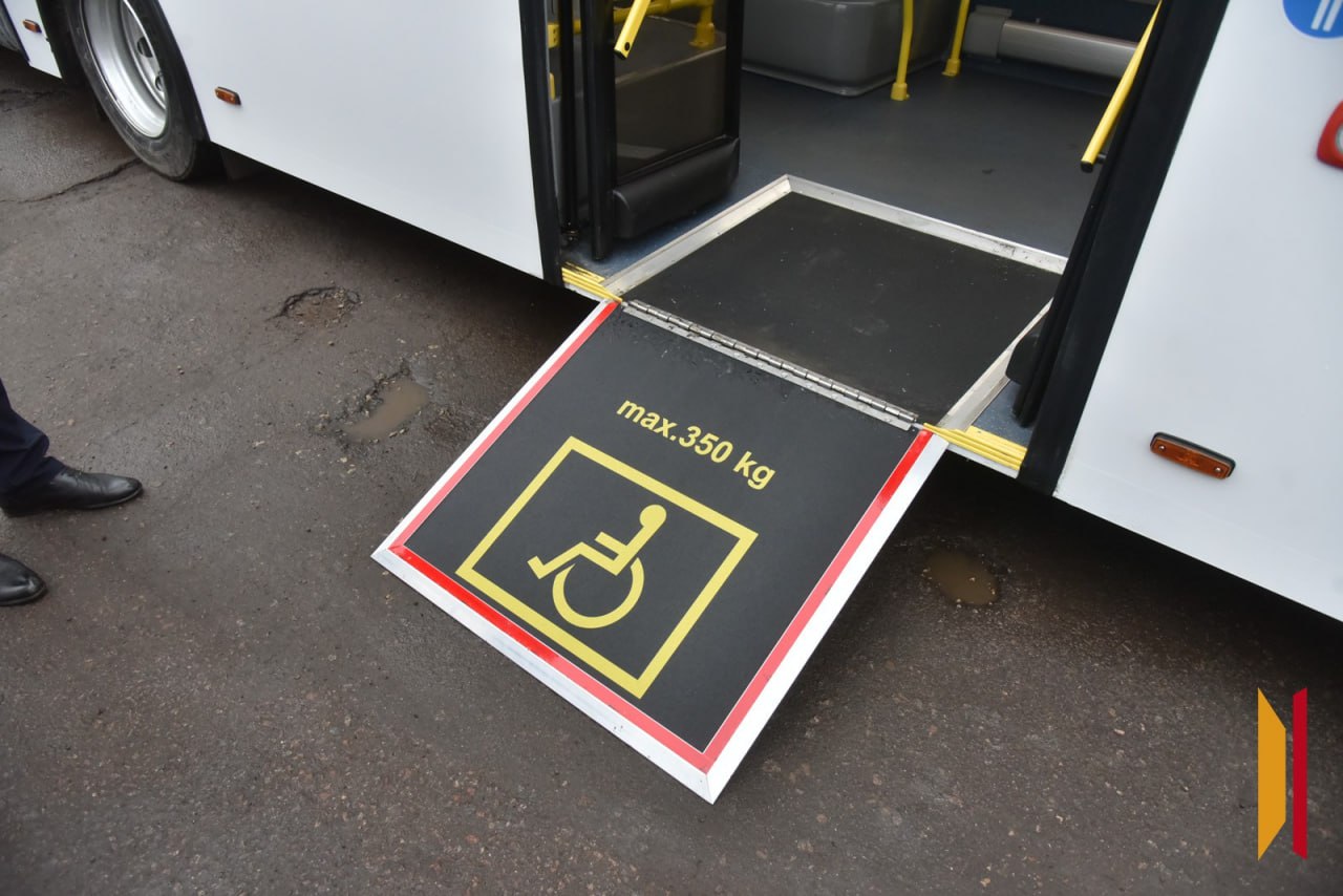 Прокатились на «гармошке». Корреспонденты РИА «Воронеж» оценили новые автобусы Прокатились на «гармошке». Корреспонденты РИА «Воронеж» оценили новые автобусы