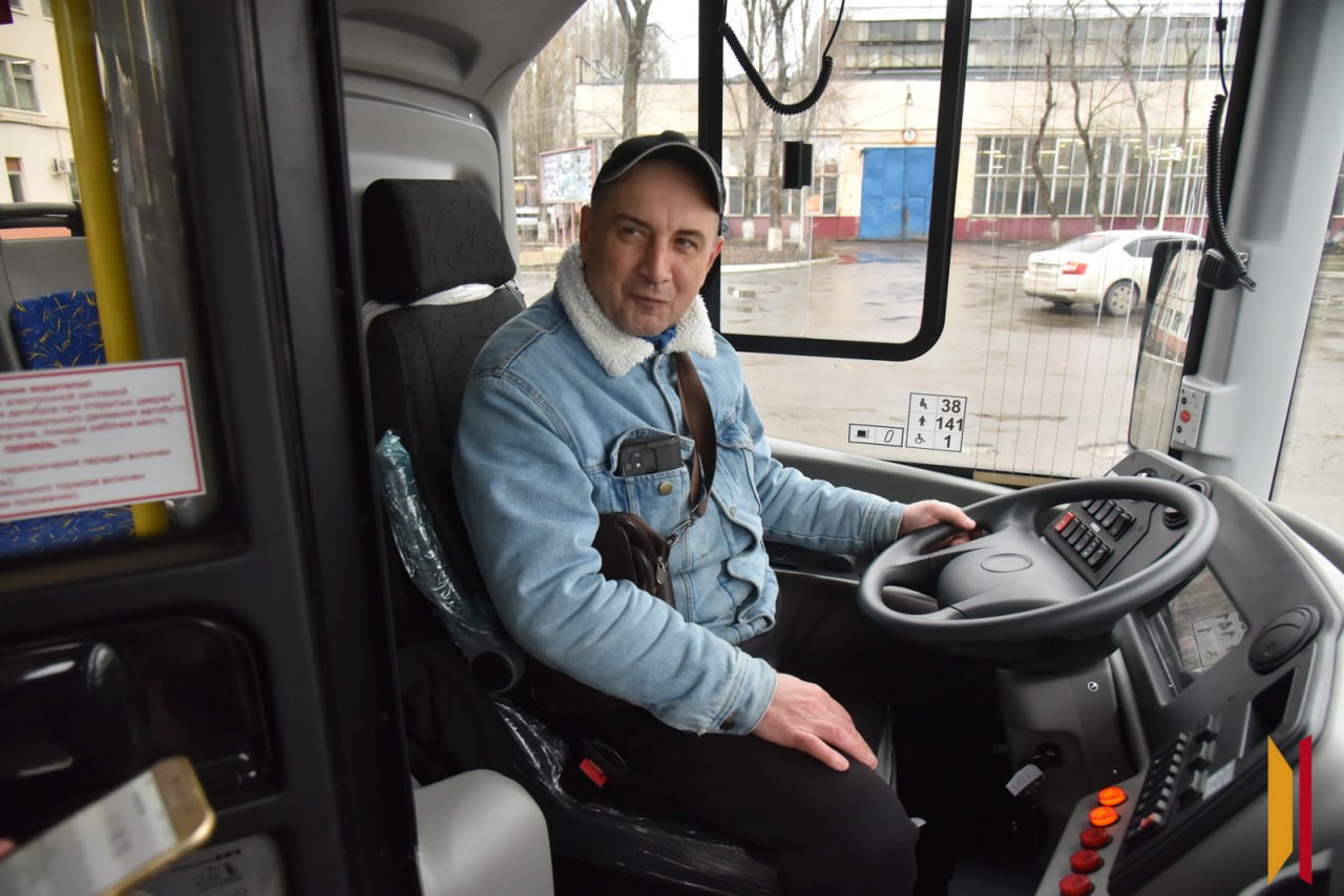 Прокатились на «гармошке». Корреспонденты РИА «Воронеж» оценили новые автобусы Прокатились на «гармошке». Корреспонденты РИА «Воронеж» оценили новые автобусы