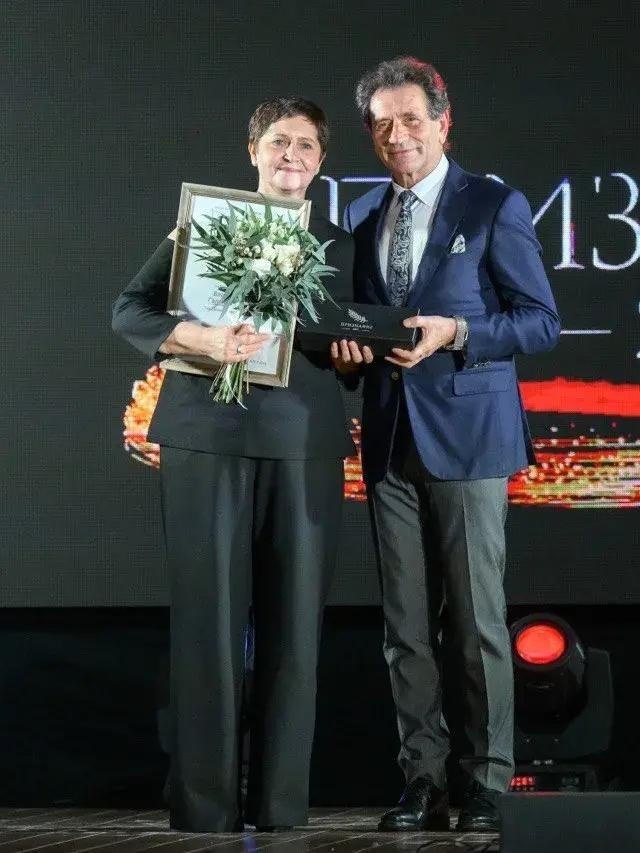 Заместитель председателя ТИК Терновского района Галина Ивановна Благонравова стала лауреатом премии «Признание. Всё для Победы»