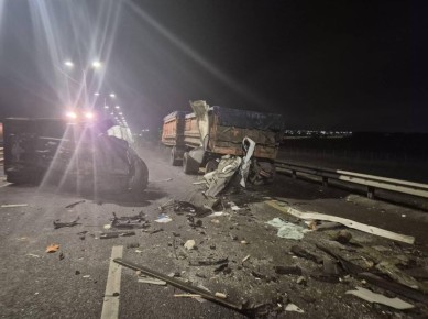 Сотрудники Госавтоинспекции устанавливают обстоятельства смертельного ДТП в Богучарском районе