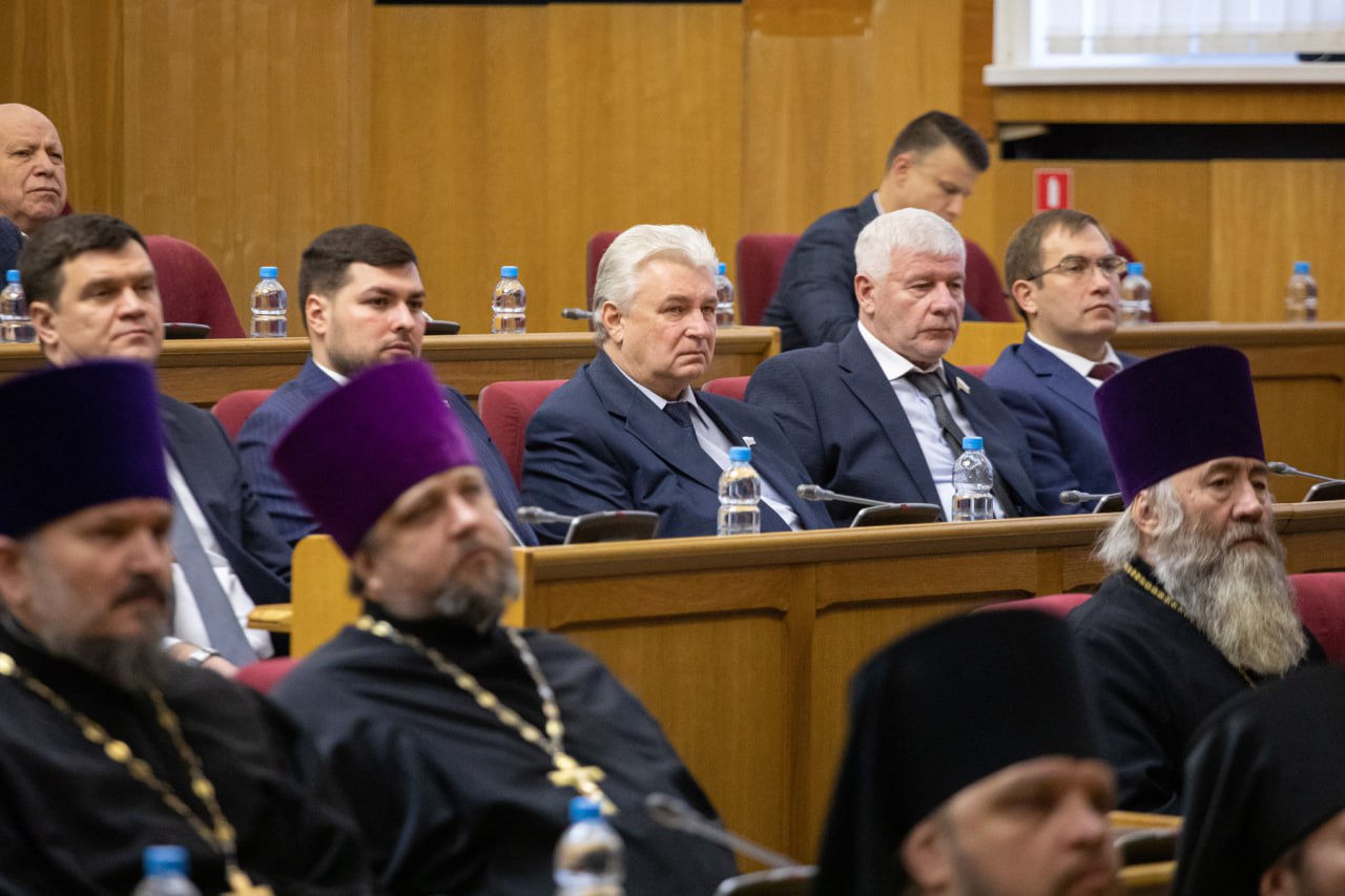 В областной Думе прошел региональный этап Международных Рождественских чтений В областной Думе прошел региональный этап Международных Рождественских чтений