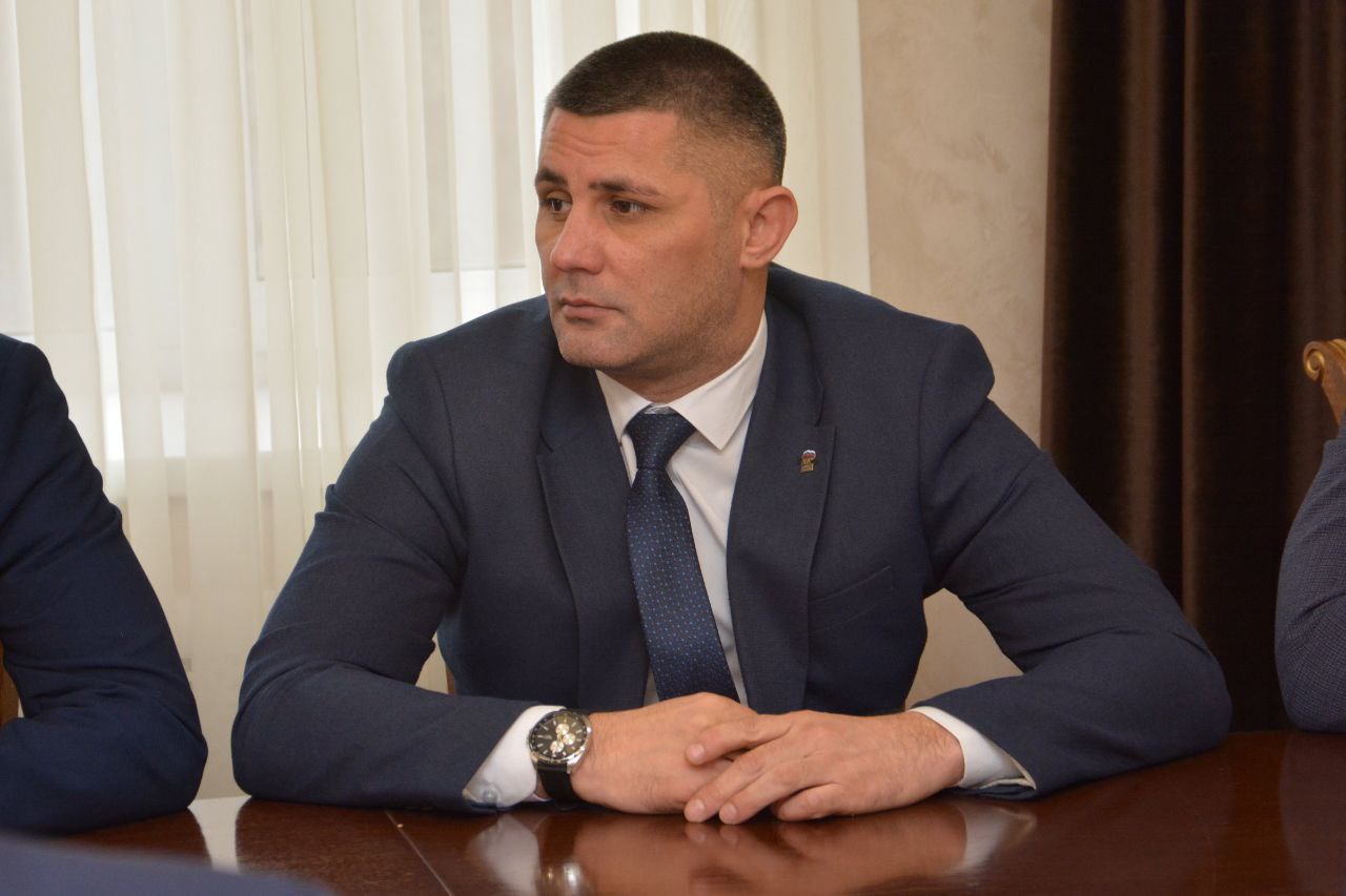 Встретился с участниками и ветеранами СВО, которые проходят обучение в рамках кадровой программы «Герои земли Воронежской» Встретился с участниками и ветеранами СВО, которые проходят обучение в рамках кадровой программы «Герои земли Воронежской»