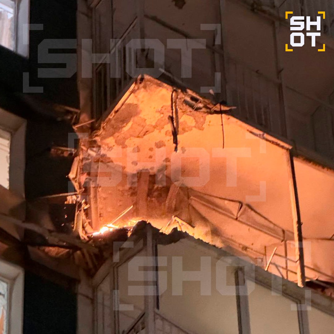 Мужчина ранен во время атаки БПЛА ВСУ по жилой многоэтажке в Воронеже Мужчина ранен во время атаки БПЛА ВСУ по жилой многоэтажке в Воронеже