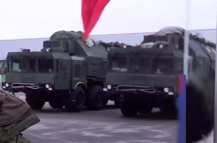 Все что известно про БРСД "Орешник" на текущий момент согласно материалам от @militaryrussiaru Все что известно про БРСД "Орешник" на текущий момент согласно материалам от @militaryrussiaru