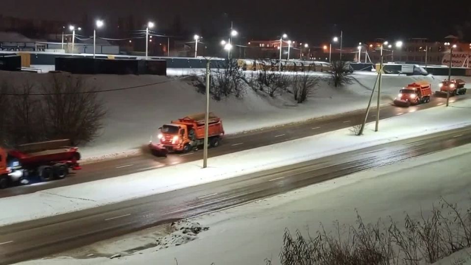 #уборка_Воронежа ночью с 10 на 11 января