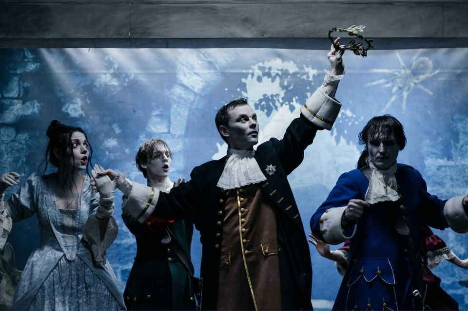 ��������� ������������ ������ ������� ������ � ������