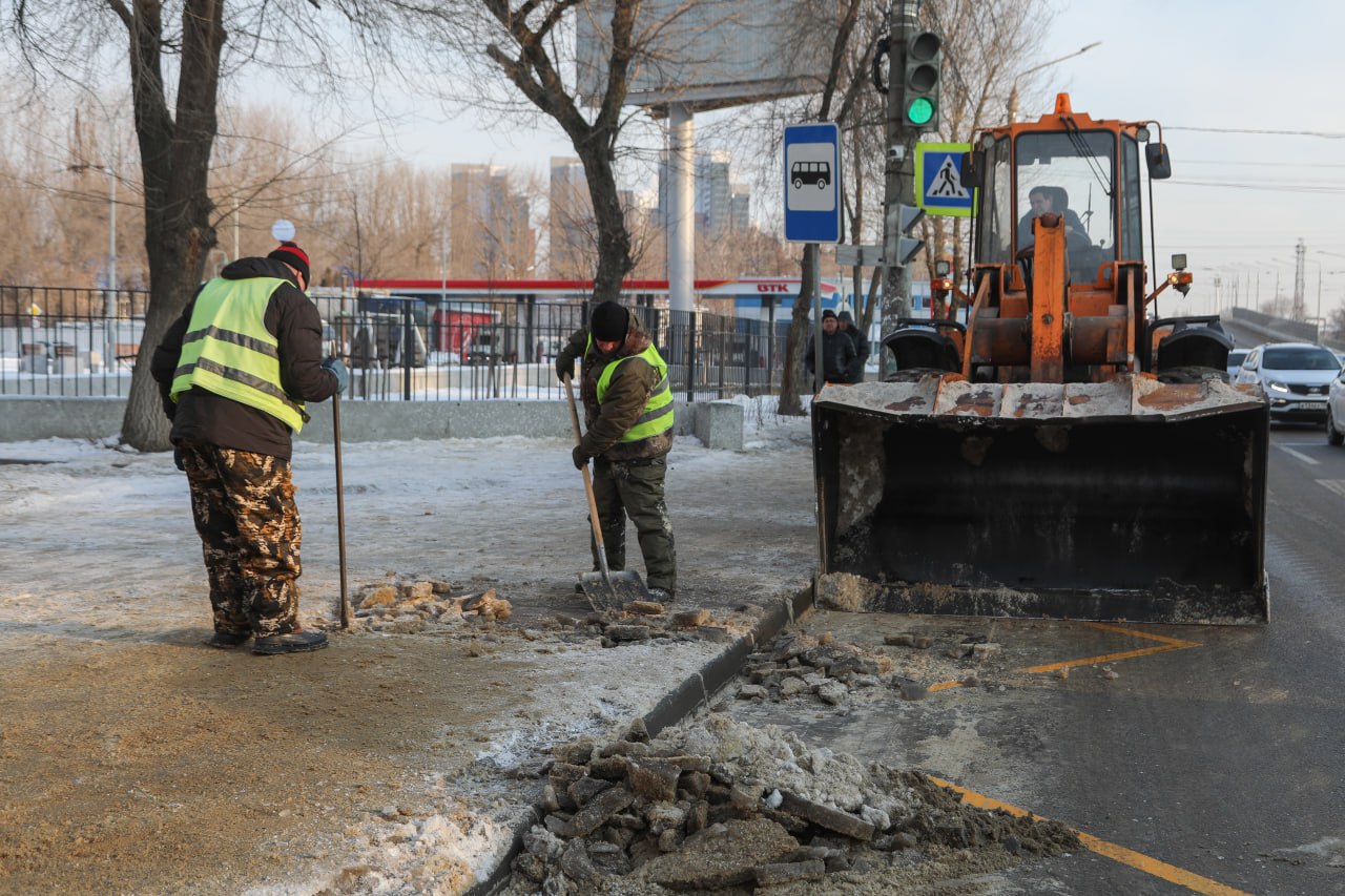 Сергей Петрин: Сегодня районные комбинаты благоустройства отдельно уделяли внимание местам, о которых сообщили горожане Сергей Петрин: Сегодня районные комбинаты благоустройства отдельно уделяли внимание местам, о которых сообщили горожане