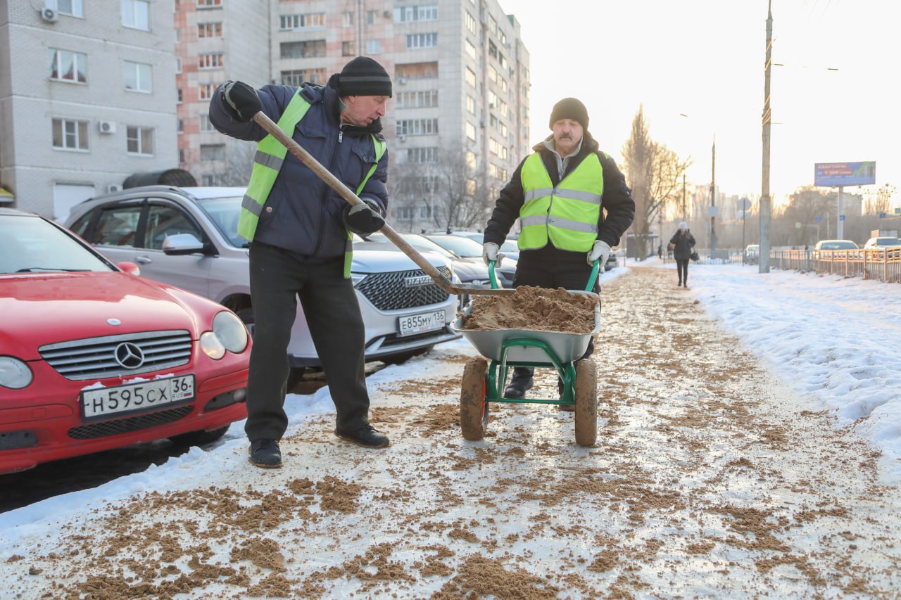 Сергей Петрин: Сегодня районные комбинаты благоустройства отдельно уделяли внимание местам, о которых сообщили горожане Сергей Петрин: Сегодня районные комбинаты благоустройства отдельно уделяли внимание местам, о которых сообщили горожане