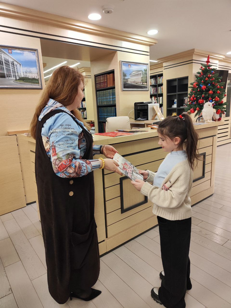 Губернатор Александр Гусев исполнил новогодние желания детей из ЛНР Губернатор Александр Гусев исполнил новогодние желания детей из ЛНР