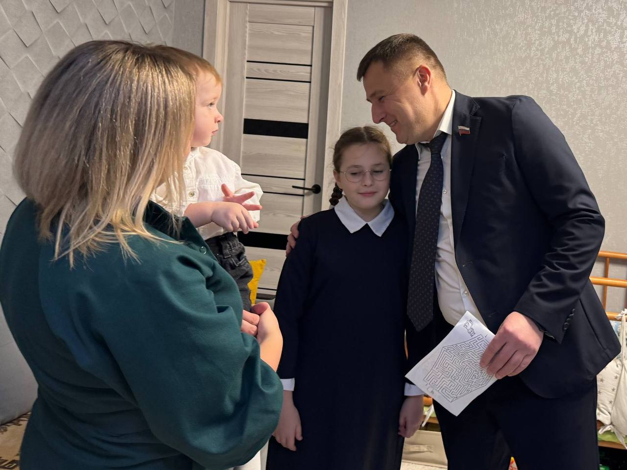 Принял участие в акции «Ёлка желаний» Принял участие в акции «Ёлка желаний»