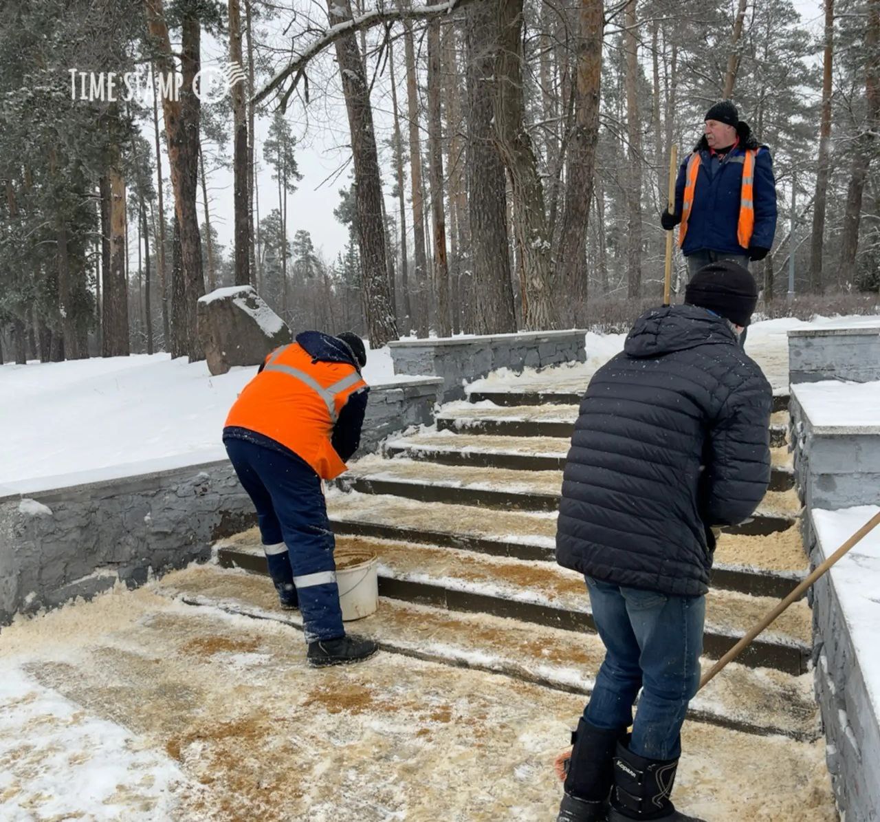 Честно и с душой в условиях многозадачности продолжает свою работу комбинат благоустройства Советского района Честно и с душой в условиях многозадачности продолжает свою работу комбинат благоустройства Советского района