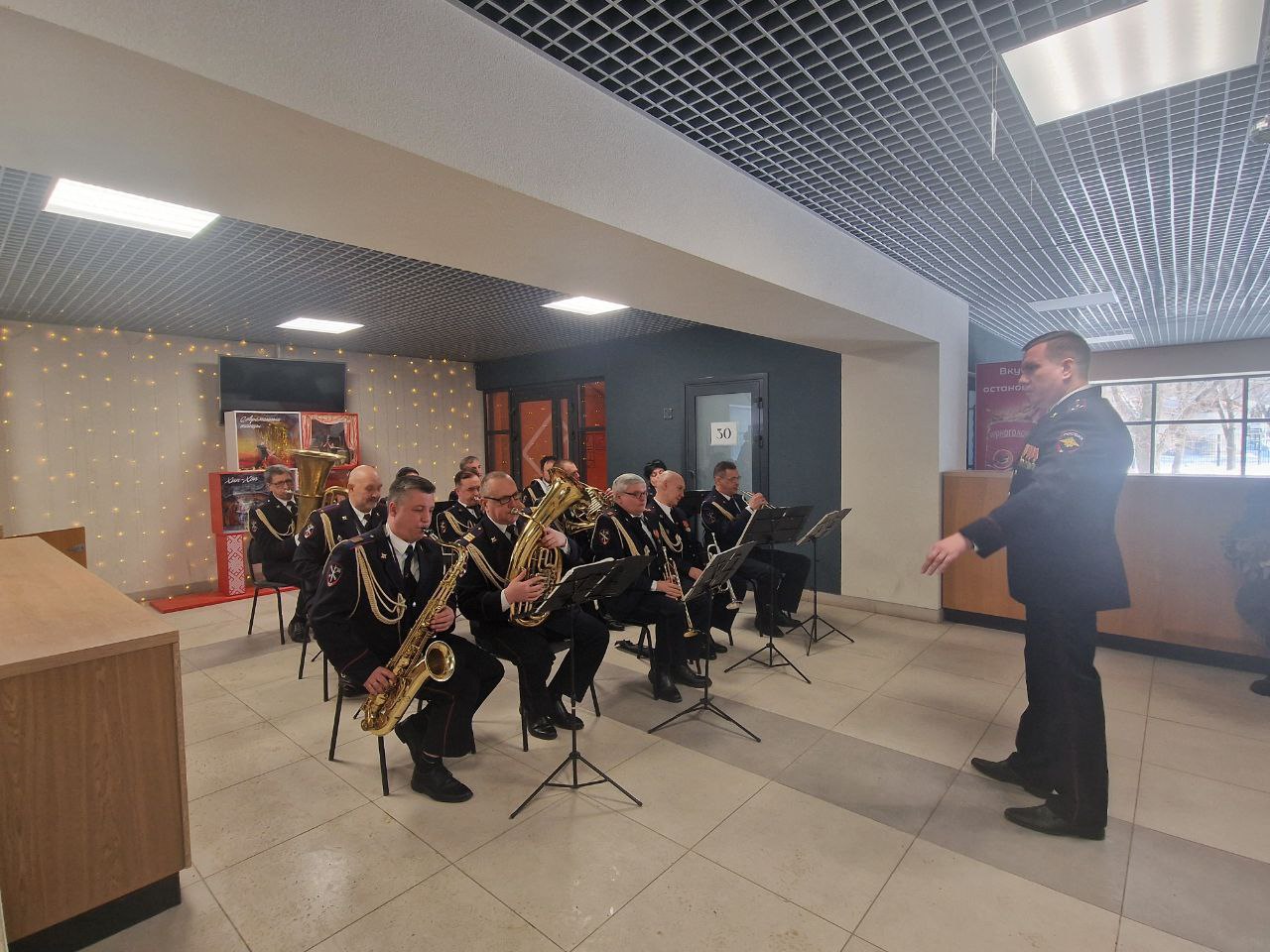 Культурный центр ГУ МВД России по Воронежской области принял участие в проведении общегородского «Урока Мужества» Культурный центр ГУ МВД России по Воронежской области принял участие в проведении общегородского «Урока Мужества»