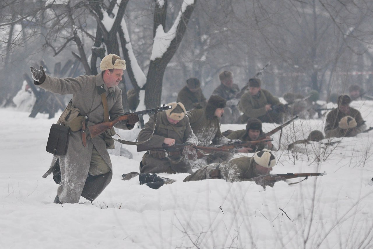 Губернатор Александр Гусев и председатель областной Думы Юрий Матузов обращаются по случаю Дня освобождения Воронежа от немецко-фашистских захватчиков: