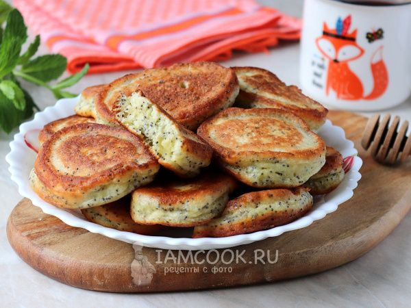 Пышные оладьи на завтрак: простые рецепты на каждый вкус