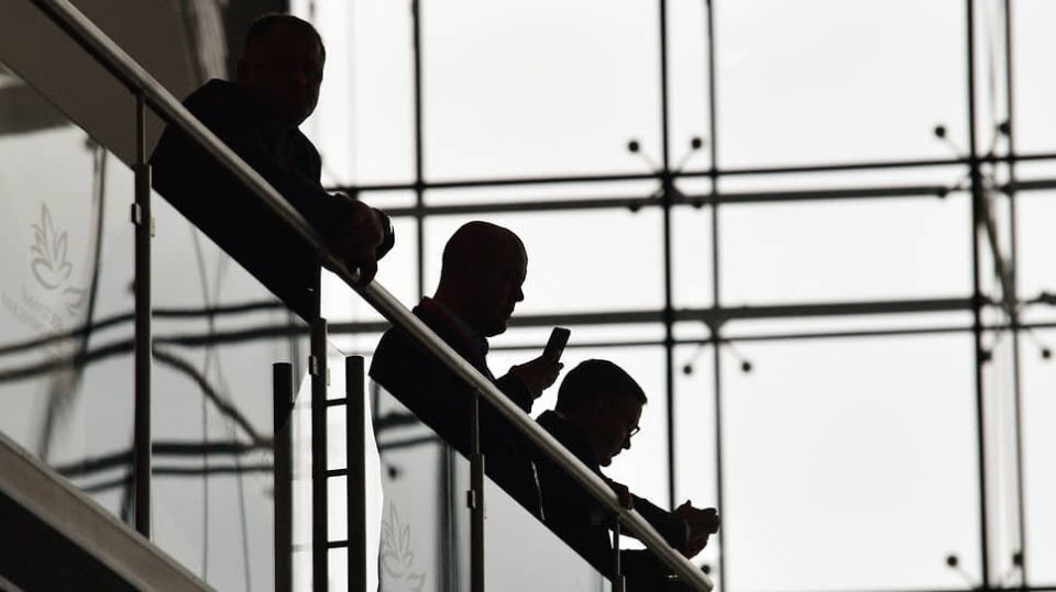 Ослабление сигнала в условиях риска: как отключение связи может стать частью безопасности