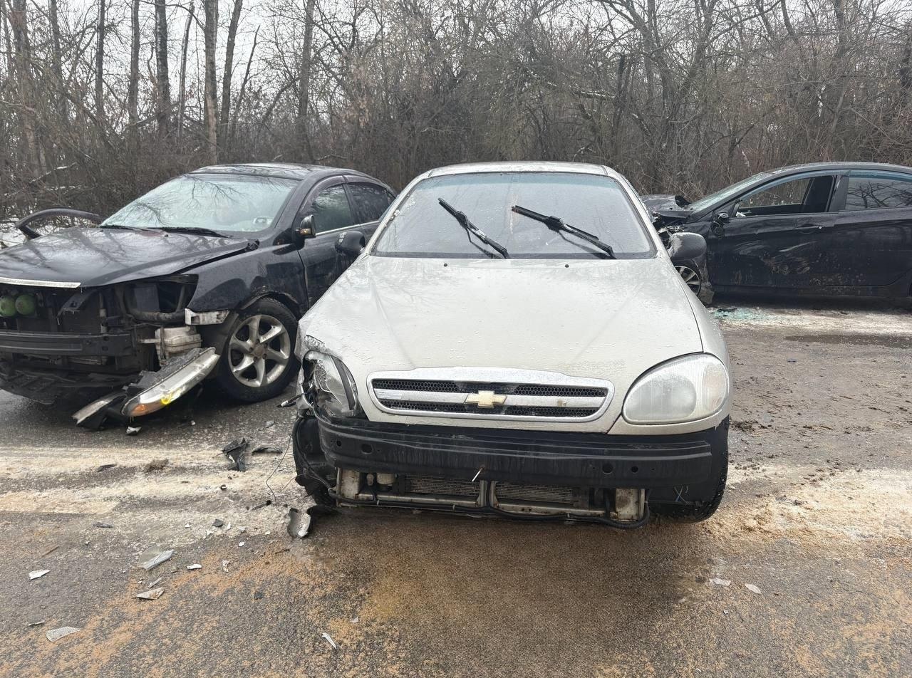 В Острогожском районе сотрудники Госавтоинспекции устанавливают обстоятельства массового столкновения транспортных средств В Острогожском районе сотрудники Госавтоинспекции устанавливают обстоятельства массового столкновения транспортных средств