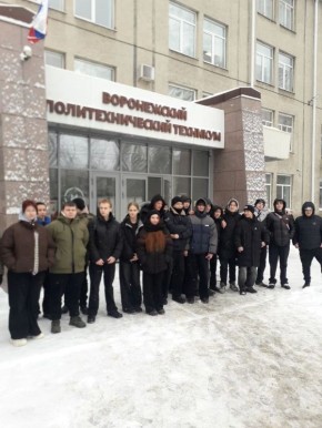 Вместе против снега: студенты Советского района в деле!