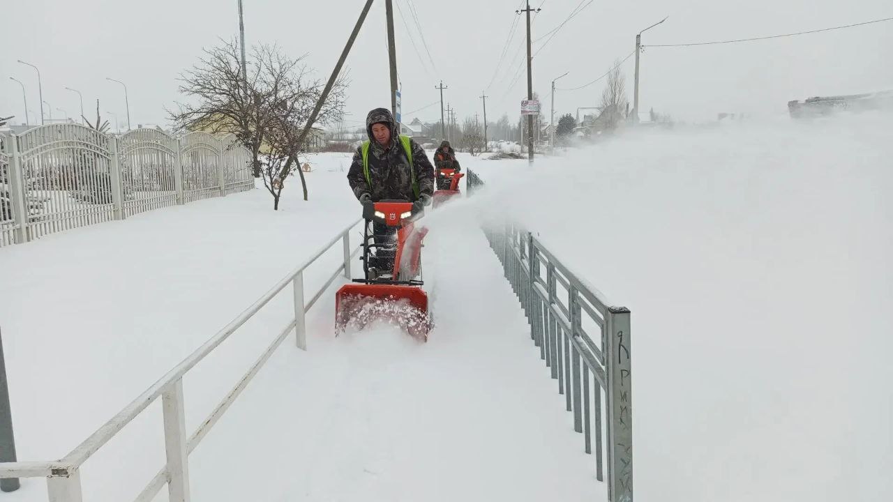 #уборка_Воронежа. Работы по уборке от снега идут на всей территории города #уборка_Воронежа. Работы по уборке от снега идут на всей территории города