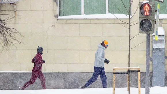 Сквозь снег и пробки: Воронеж борется с последствиями непогоды Сквозь снег и пробки: Воронеж борется с последствиями непогоды