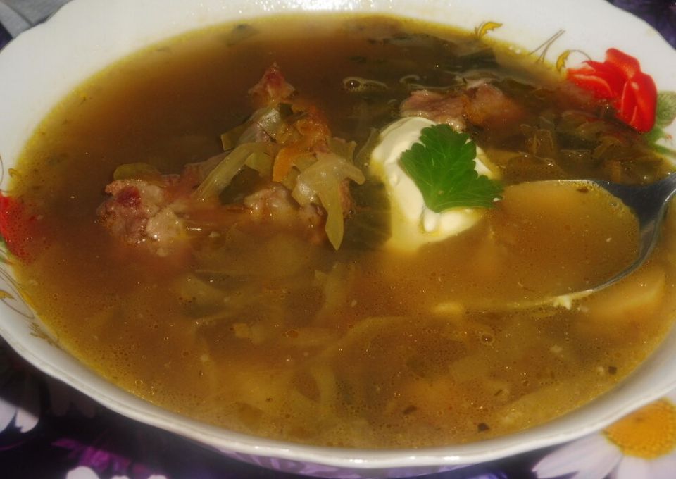 Серые щи в мультиварке: наследие русской кухни