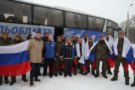 Вернувшиеся солдаты рассказали о нарушениях прав в украинских лагерях