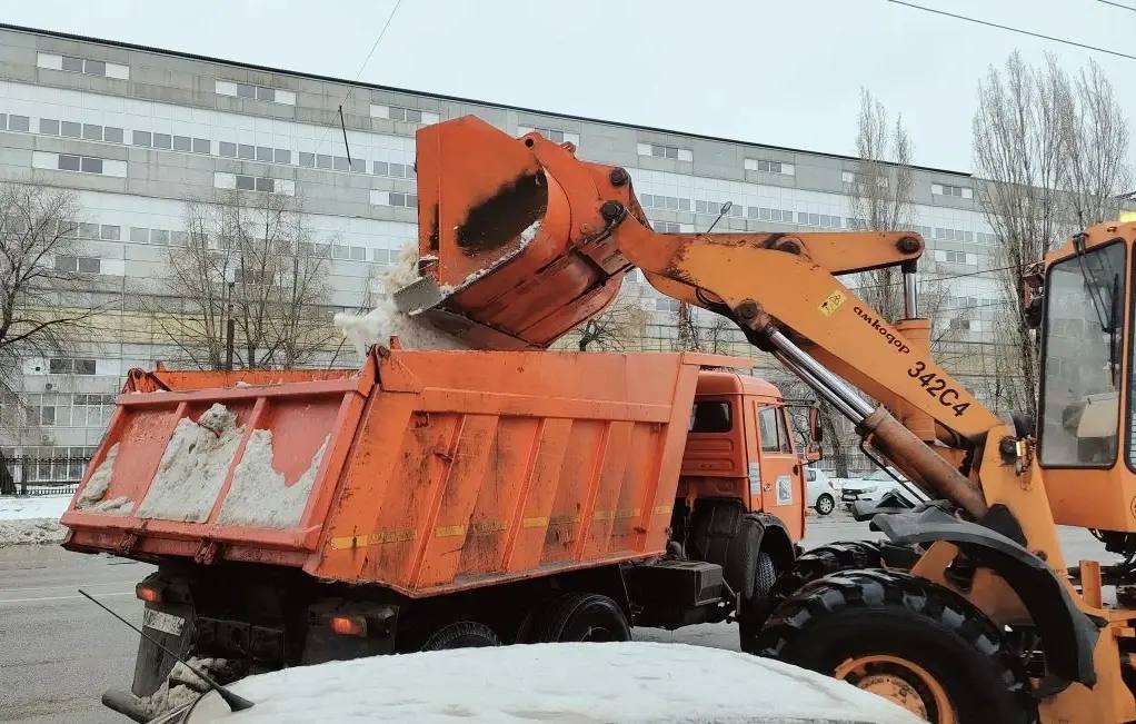 #уборка_Воронежа днем 16 февраля #уборка_Воронежа днем 16 февраля