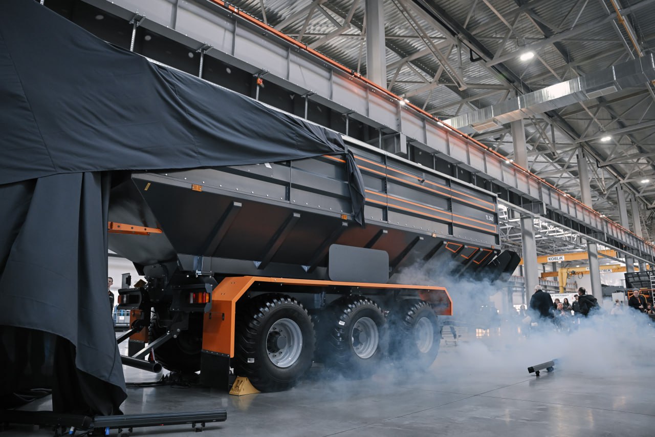 В Воронеже запущено новое производство современной прицепной техники для АПК В Воронеже запущено новое производство современной прицепной техники для АПК