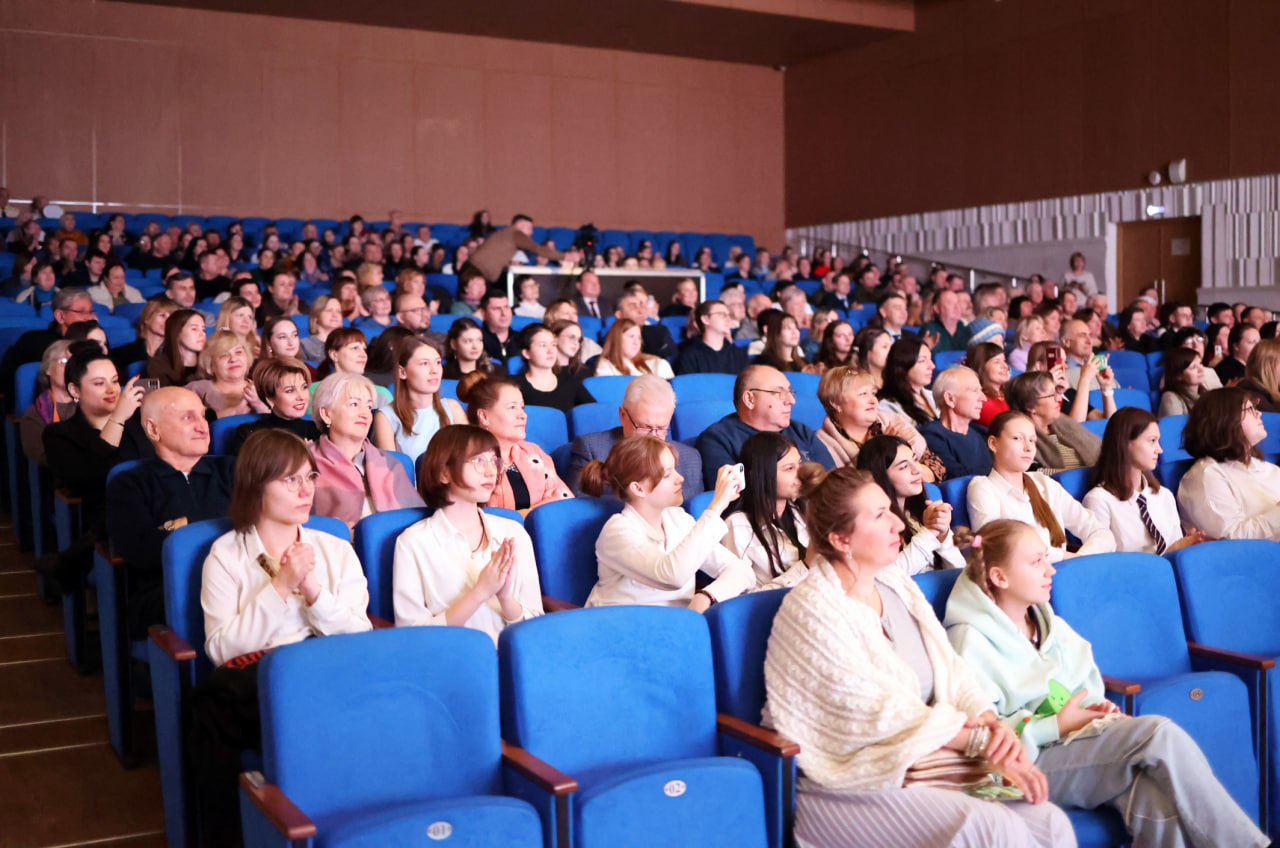 В Воронеже прошел праздничный концерт «На страже Родины» В Воронеже прошел праздничный концерт «На страже Родины»