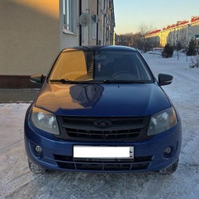 330 �.�. LADA Granta, 2012 �.�