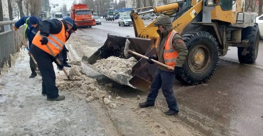 #уборка_Воронежа днем 24 февраля #уборка_Воронежа днем 24 февраля