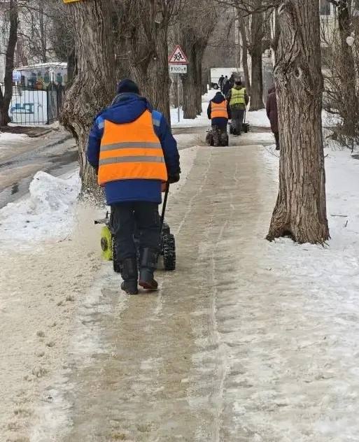 #уборка_Воронежа днем 24 февраля #уборка_Воронежа днем 24 февраля