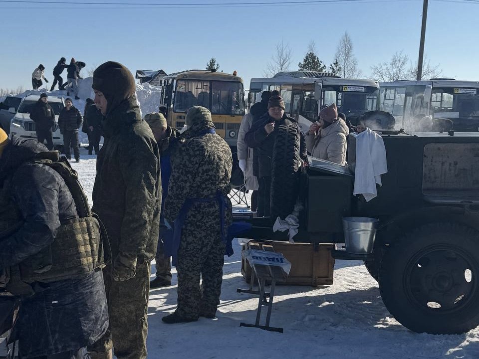 При поддержке депутатов Воронежской городской Думы Владимира Ходырева и Игоря Паринова прошли широкие масленичные гуляния в СНТ «Дубрава» Железнодорожного района При поддержке депутатов Воронежской городской Думы Владимира Ходырева и Игоря Паринова прошли широкие масленичные гуляния в СНТ «Дубрава» Железнодорожного района