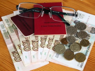 Россиян информируют о досрочной пенсии для медиков и педагогов