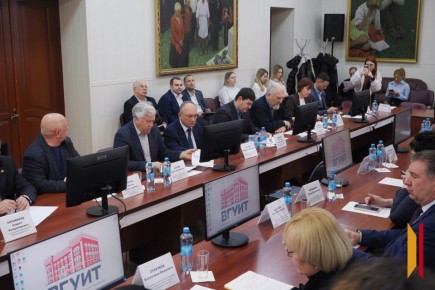 ���� � ���������������� ��������� ����� ��������������: � �������� �������� ���������� ������ ��� ������ ���������