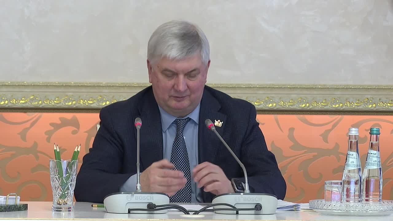 Александр Гусев: Как государство вкладывается в специалистов, которые особенно нужны сегодня на рынке труда, обсуждали на оперативном совещании