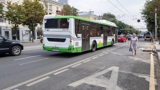 Метробус не поехал по центру: власти Воронежа объяснили отказ от обособления путей для автобусов посредине дороги