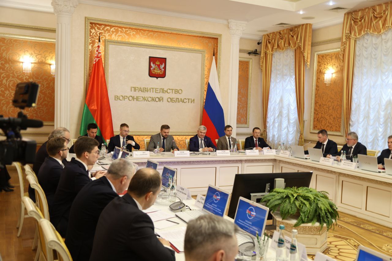 Артём Туров: Делегация Парламентского Собрания работает в Воронеже: итоги заседания комиссии по спорту, туризму и молполитике Артём Туров: Делегация Парламентского Собрания работает в Воронеже: итоги заседания комиссии по спорту, туризму и молполитике