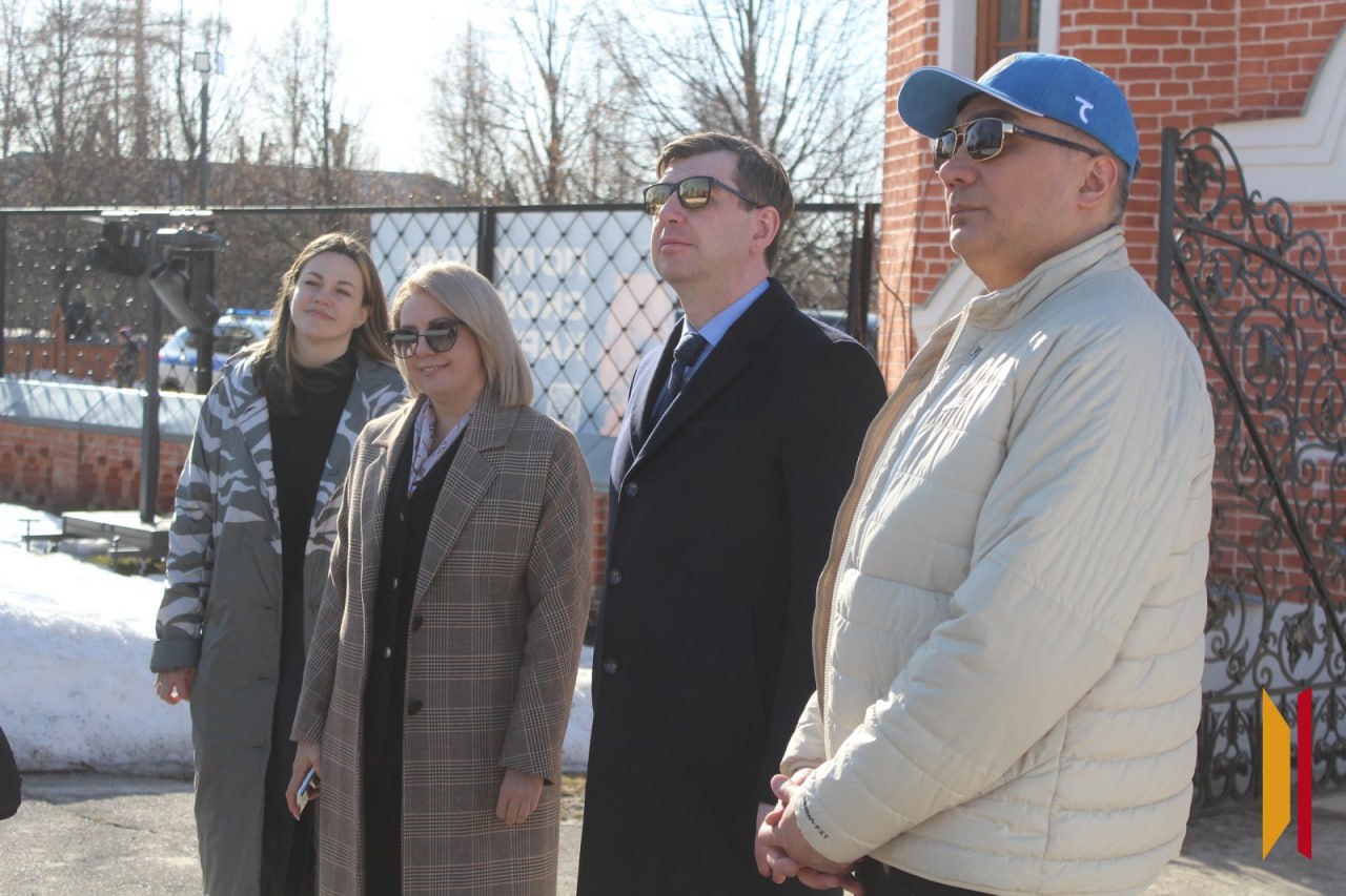 Делегация Республики Узбекистан посетила дворцовый комплекс Ольденбургских в Рамони