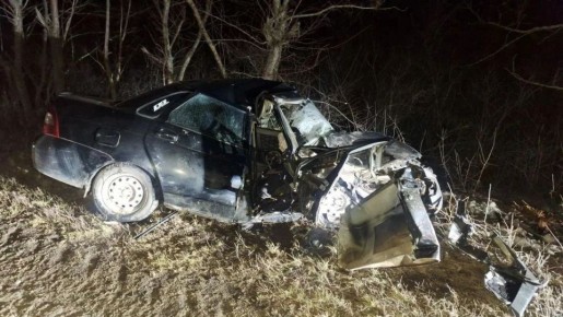 В Калачеевском районе сотрудники Госавтоинспекции устанавливают обстоятельства наезда транспортного средства на препятствие