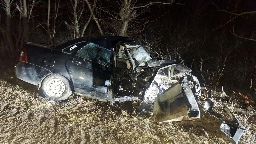 В Калачеевском районе сотрудники Госавтоинспекции устанавливают обстоятельства наезда транспортного средства на препятствие