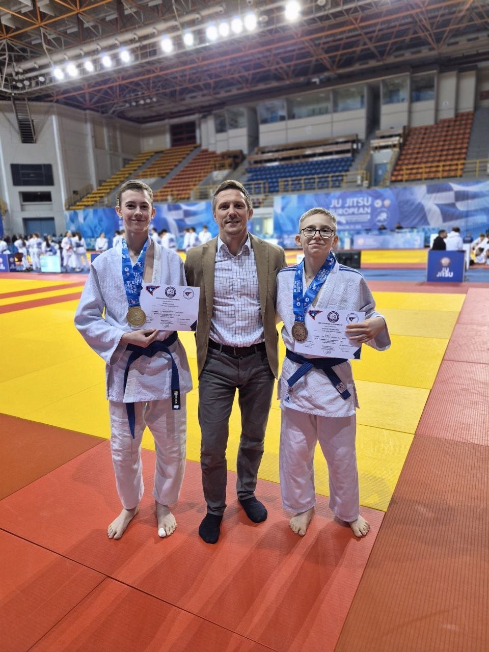 Двое воронежских спортсменов завоевали медали в Чемпионате и Первенстве Европы по джиу-джитсу Двое воронежских спортсменов завоевали медали в Чемпионате и Первенстве Европы по джиу-джитсу