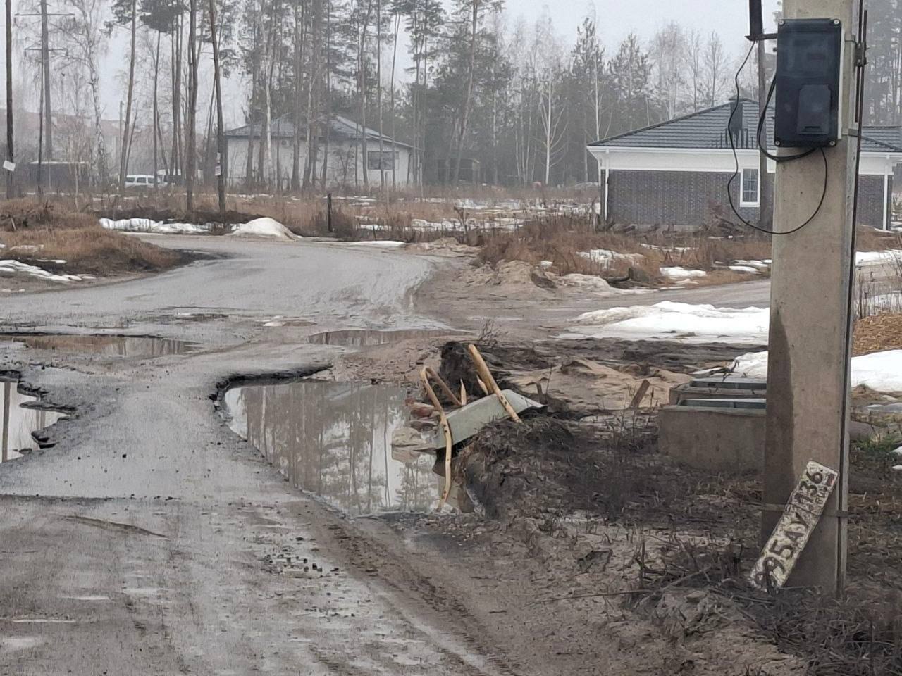 Весна в Воронежской области подкидывает испытания не только пешеходам, но и автолюбителям Весна в Воронежской области подкидывает испытания не только пешеходам, но и автолюбителям