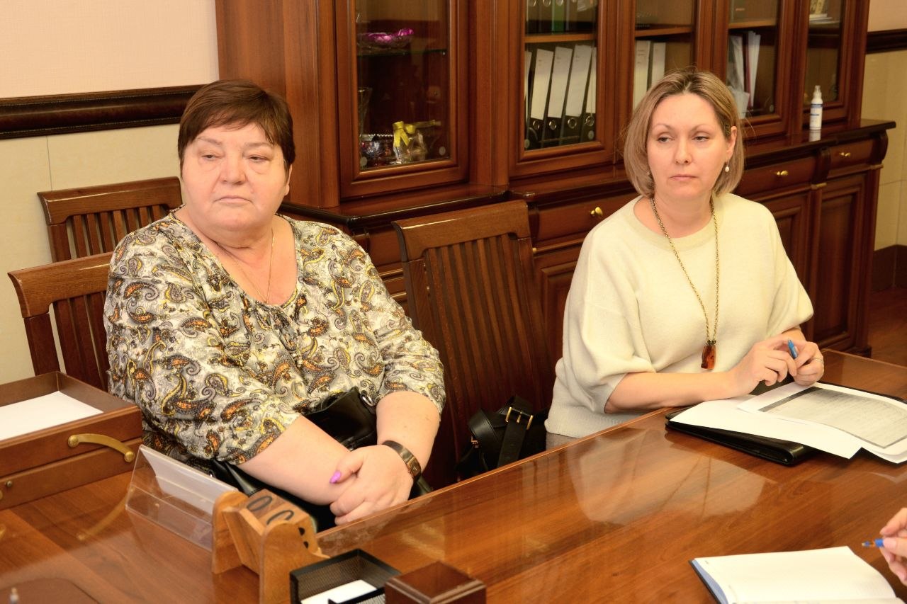 Сегодня провел личный прием в региональной общественной приемной партии «Единая Россия» Сегодня провел личный прием в региональной общественной приемной партии «Единая Россия»