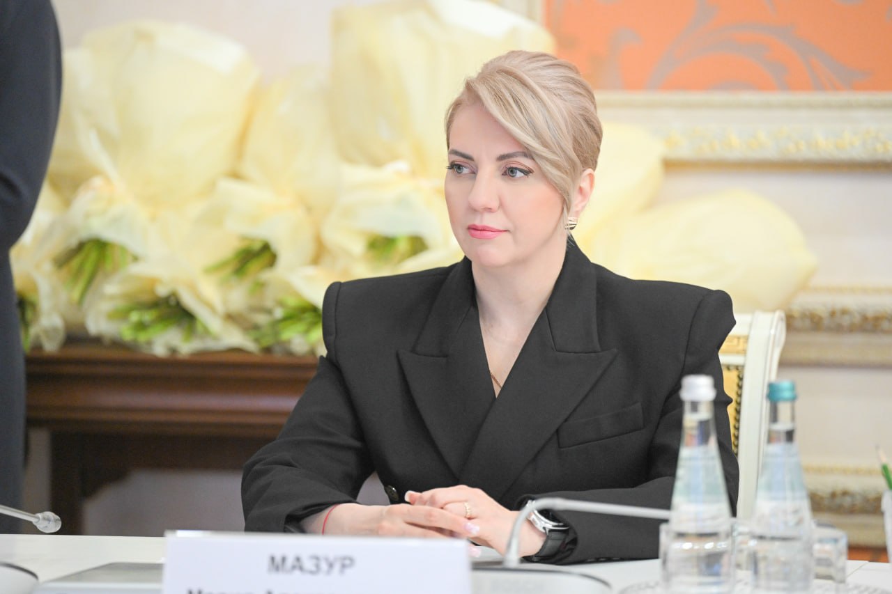 Александр Гусев вручил награды работникам сферы культуры Александр Гусев вручил награды работникам сферы культуры