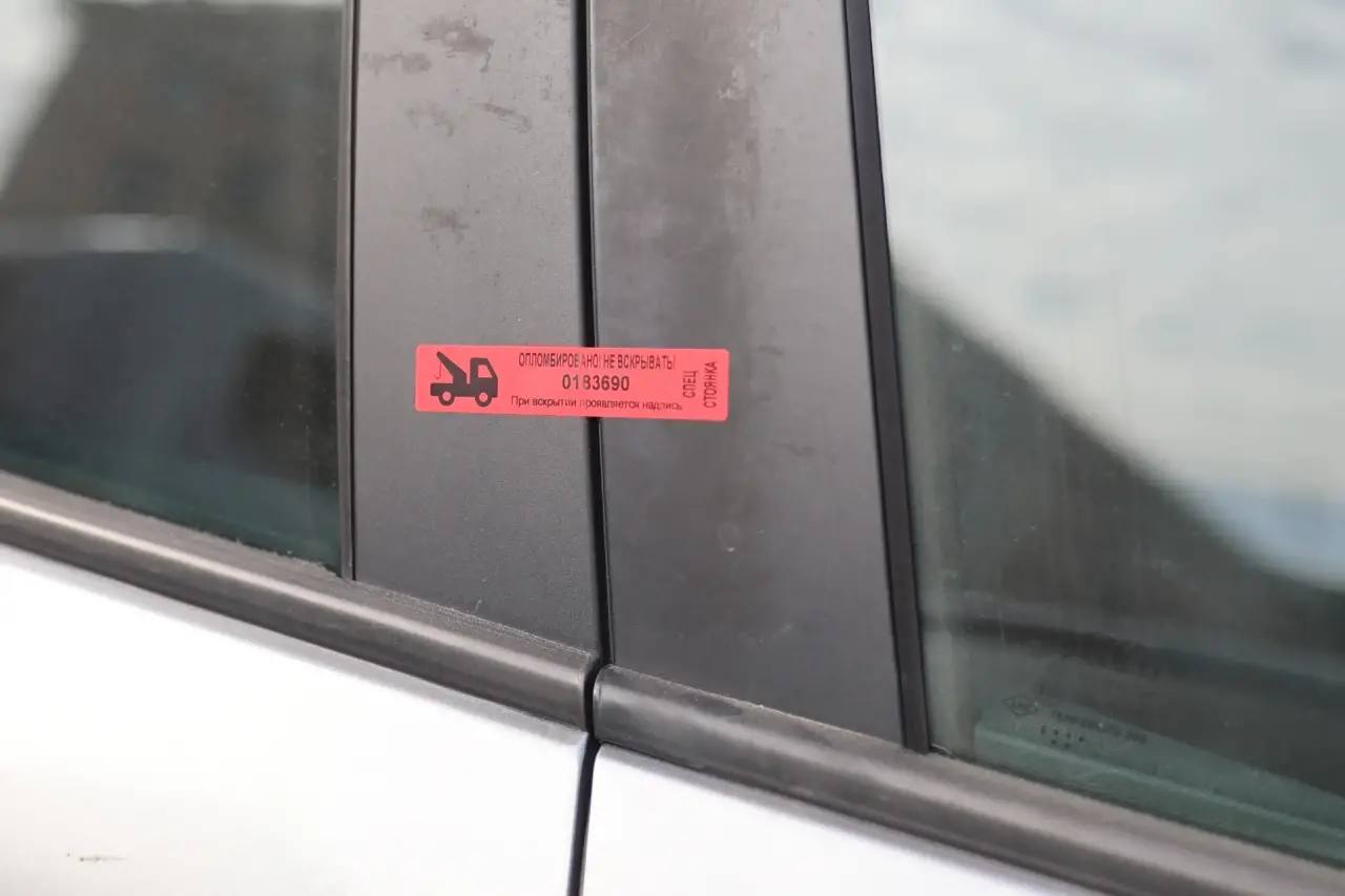 В Воронеже продолжается эвакуация автомобилей со скрытыми госномерами или без них В Воронеже продолжается эвакуация автомобилей со скрытыми госномерами или без них