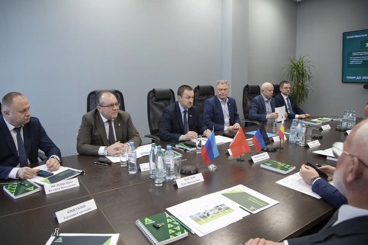 Законодатели содружества «Донбасс» познакомились с лучшими практиками развития села в Воронежской области